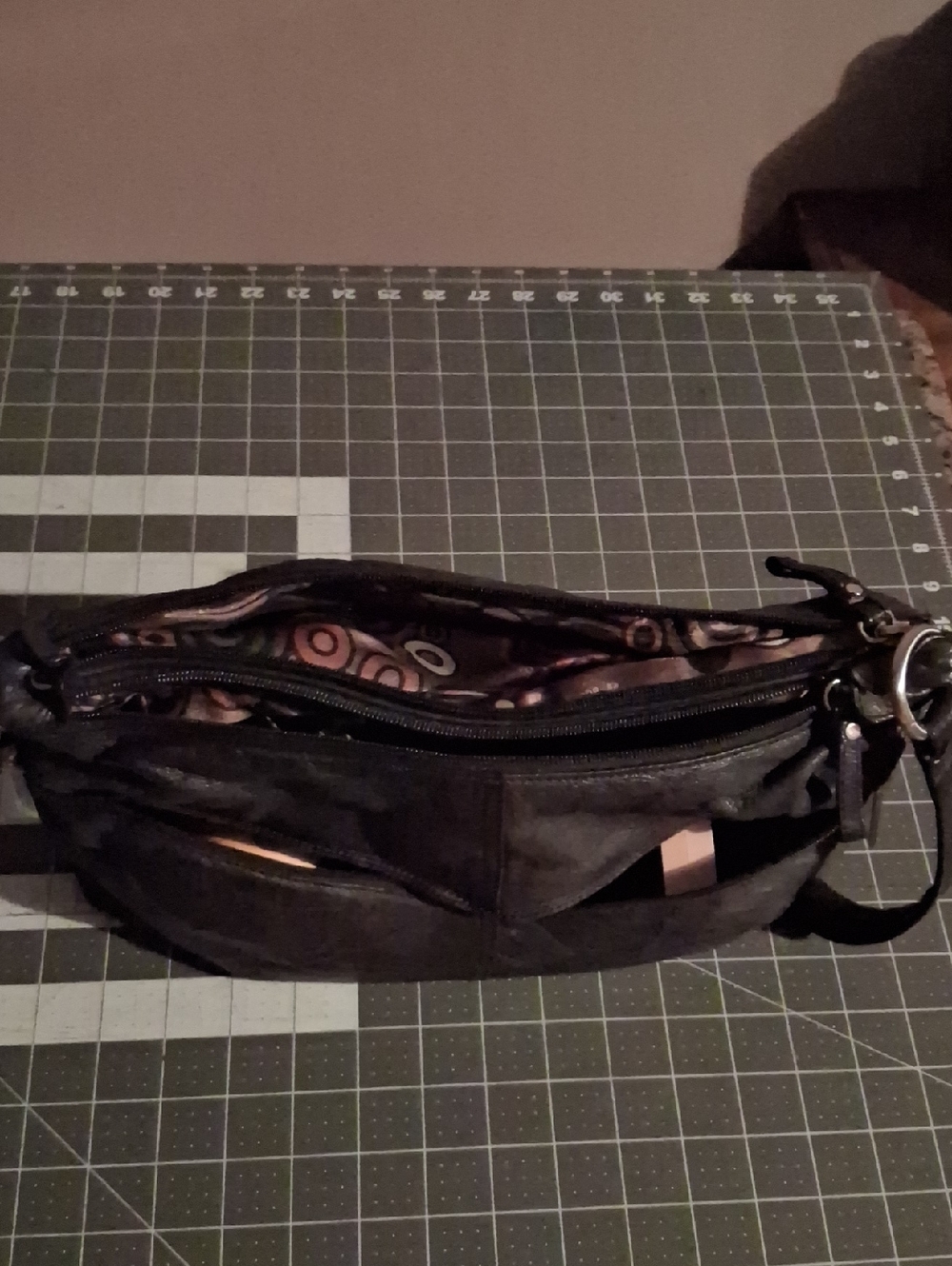 Stone Mountain purse - Picture 3 of 7
